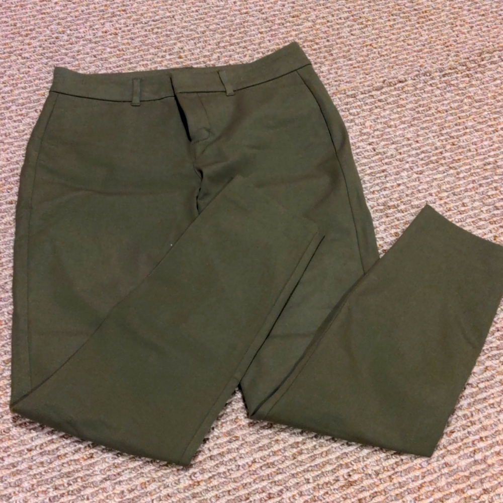 NWOT Old Navy pixie pants